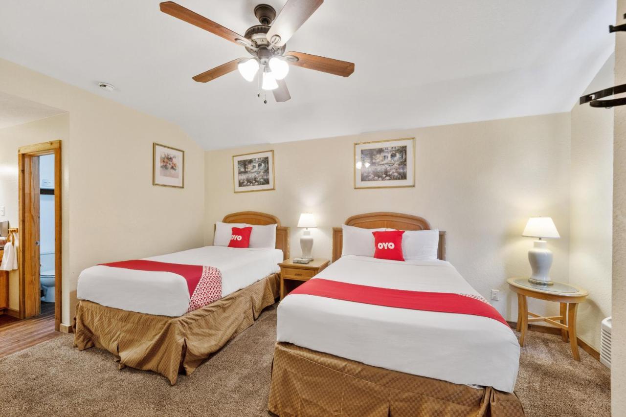 Oyo Hotel Kenedy Downtown - Us 181 ภายนอก รูปภาพ